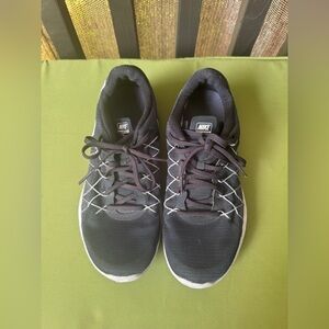 Nike Fury 2 Black Women’s Sneakers